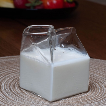 Молочник Пакет молока 0,25 л